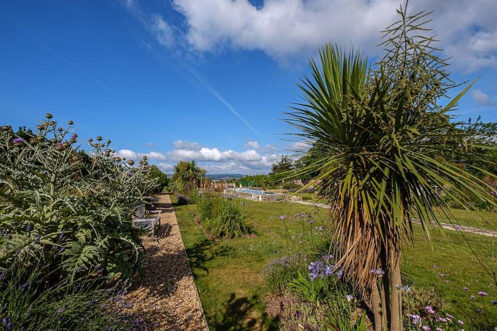 Вилла The Beach House-Devon- On The Beach- Sleeps 20 Эксмут Экстерьер фото