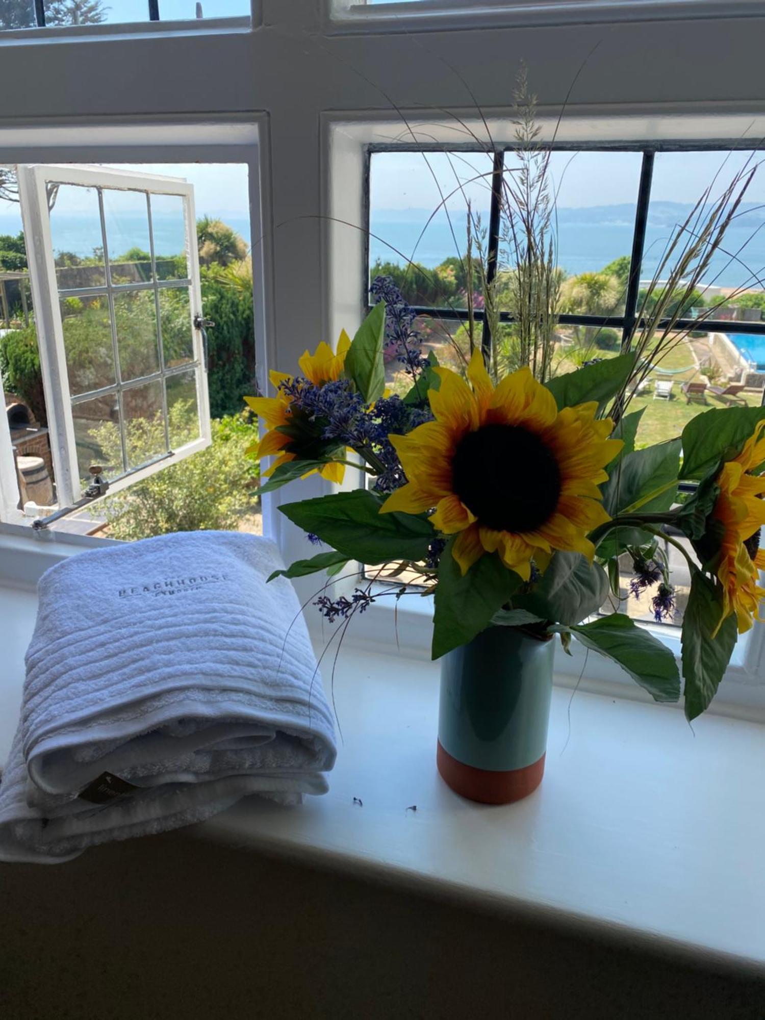 Вилла The Beach House-Devon- On The Beach- Sleeps 20 Эксмут Экстерьер фото